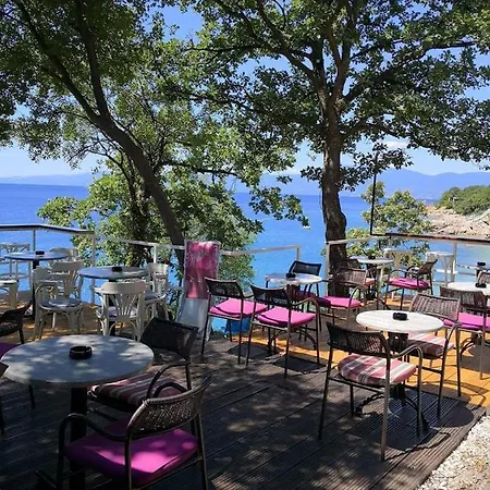 Apartman Kris * Kostrena