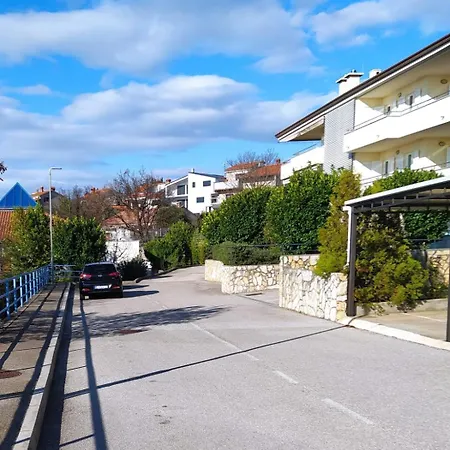 Apartman Kris Kostrena